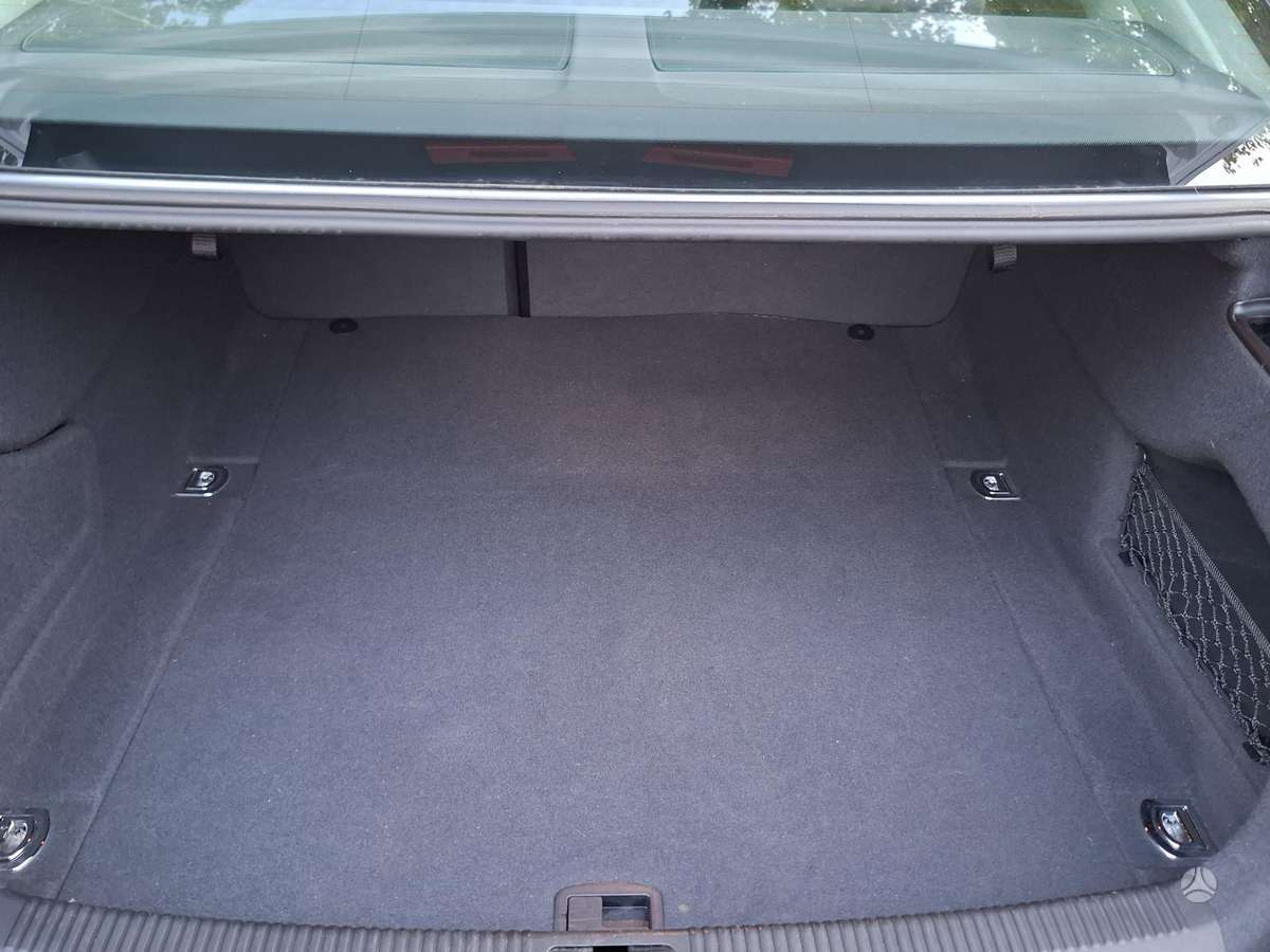 Audi A6, 2.0 l., Седан