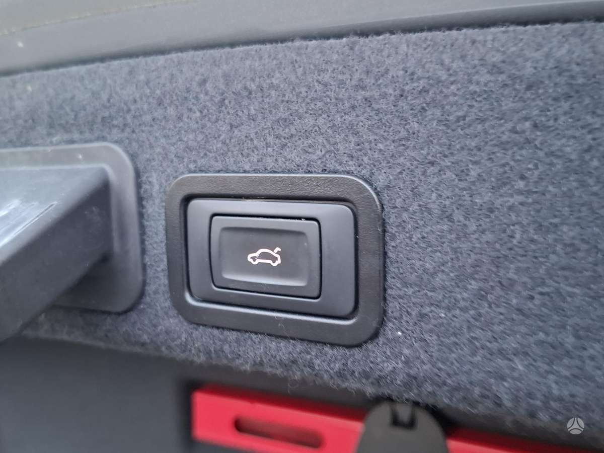 Audi A6, 2.0 l., Седан