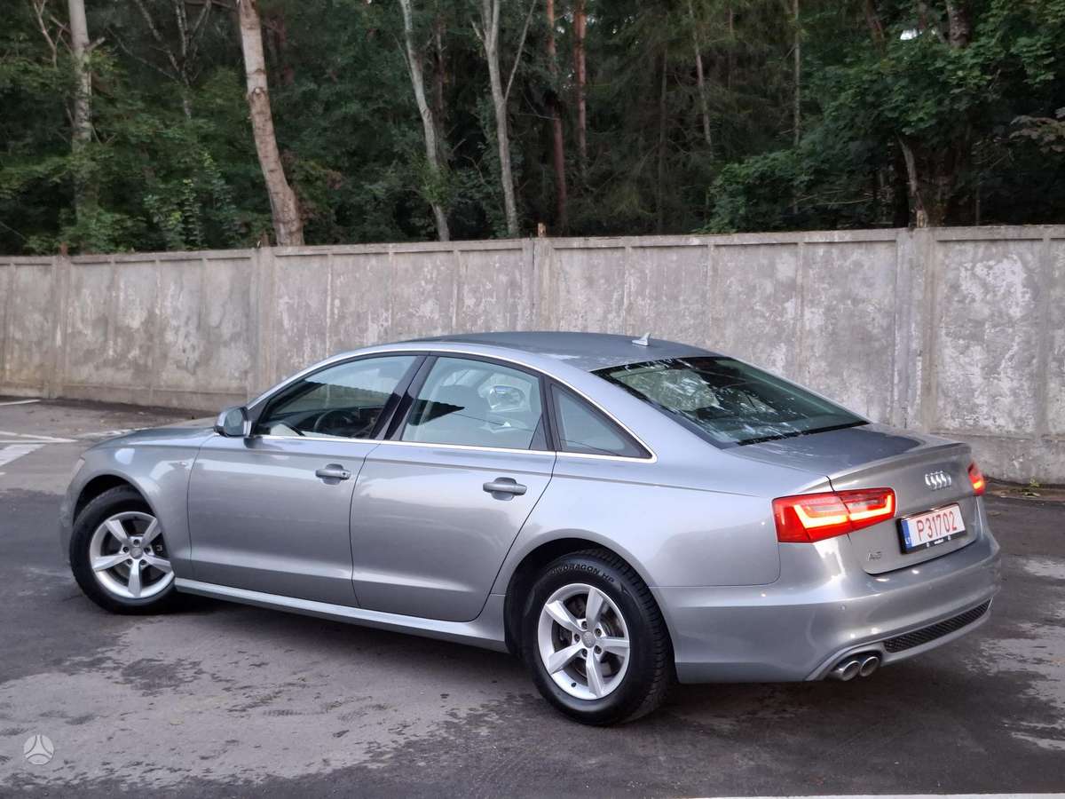 Audi A6, 2.0 l., Седан