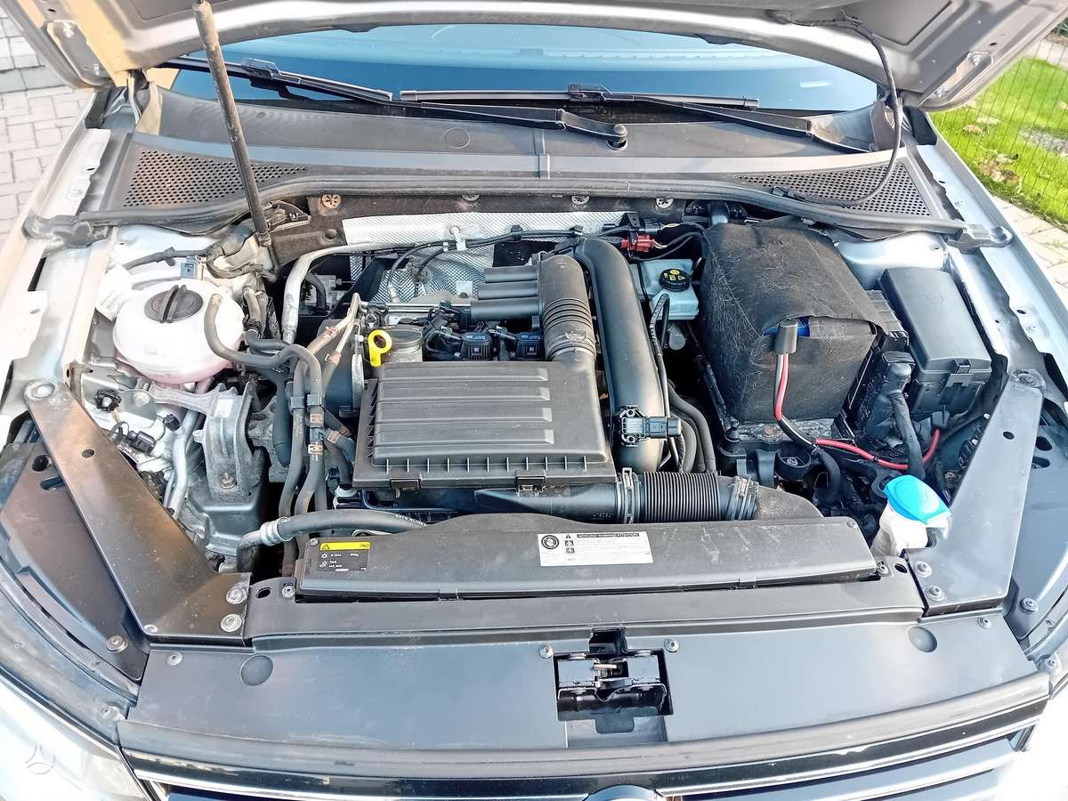 Volkswagen Passat - 6