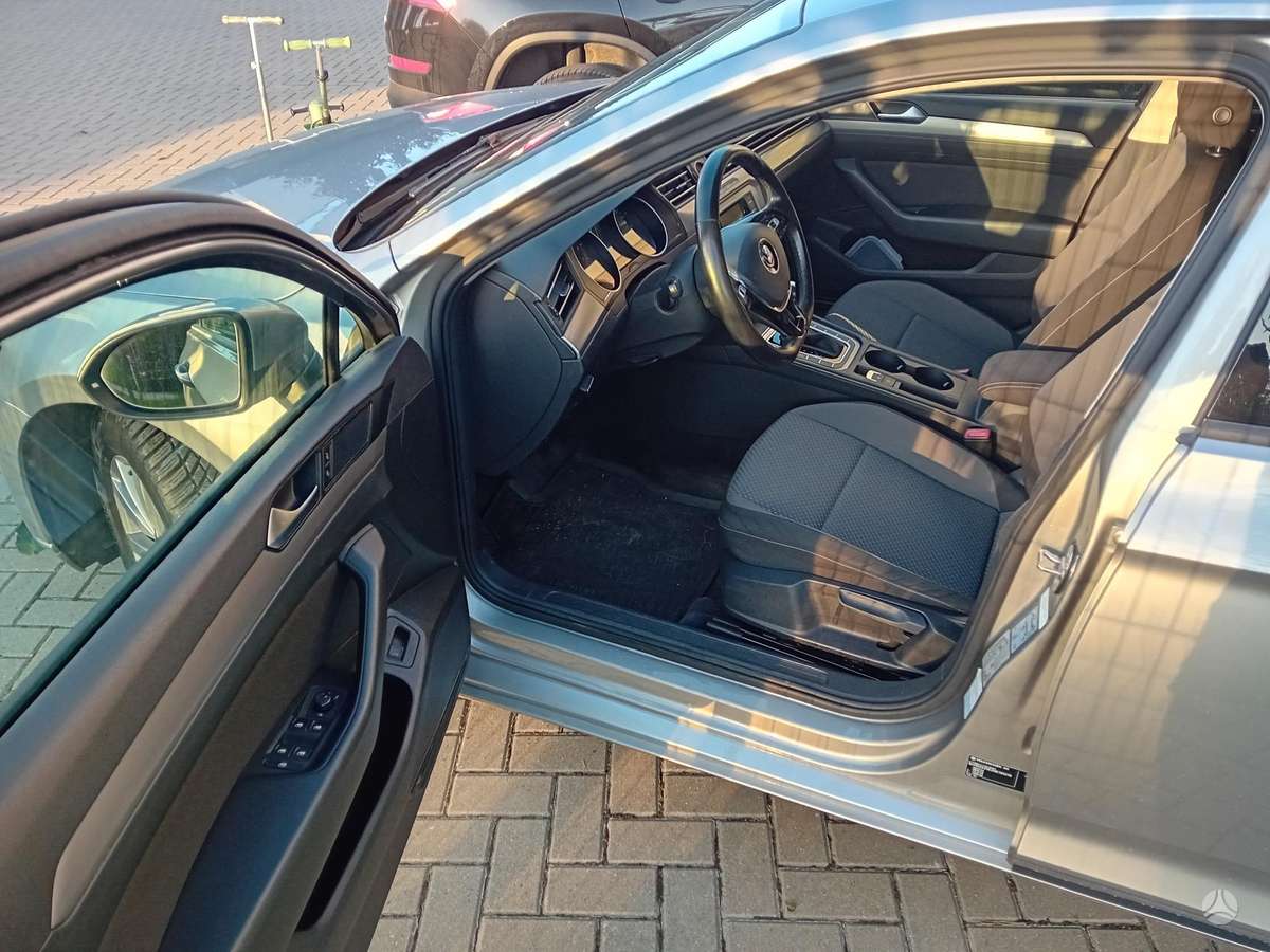 Volkswagen Passat - 8