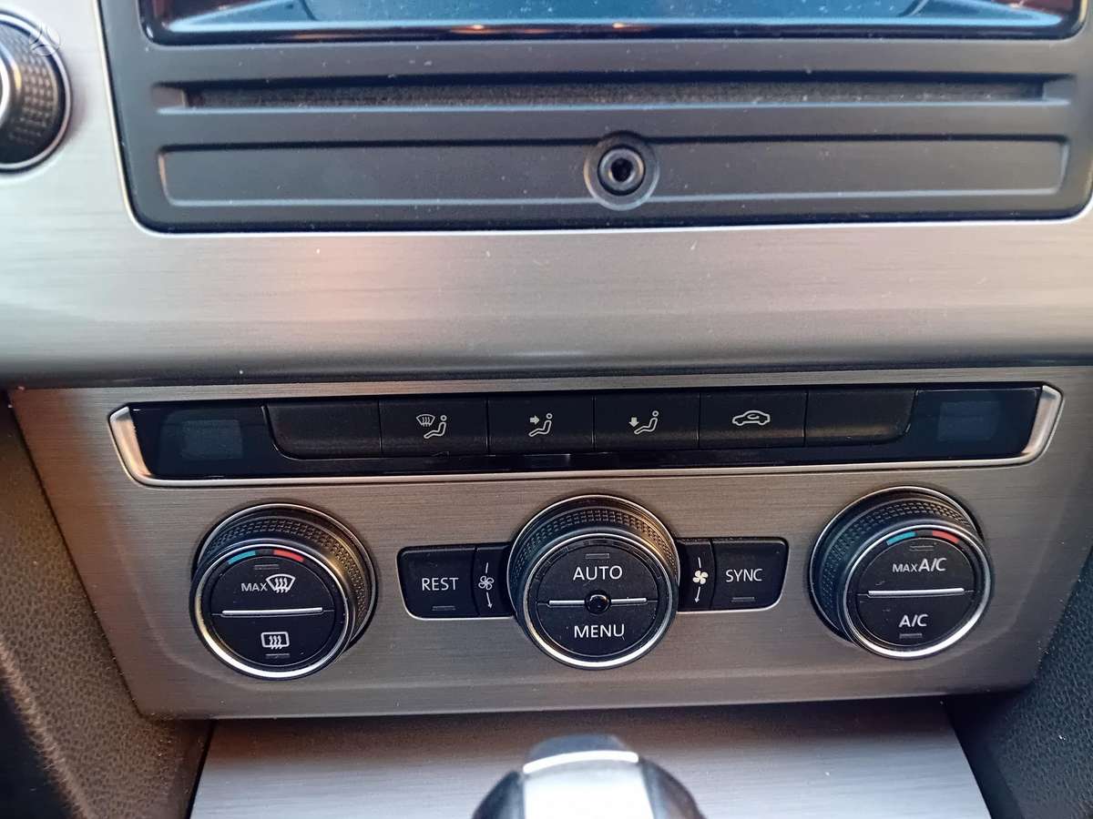 Volkswagen Passat, 1.4 l., Универсал