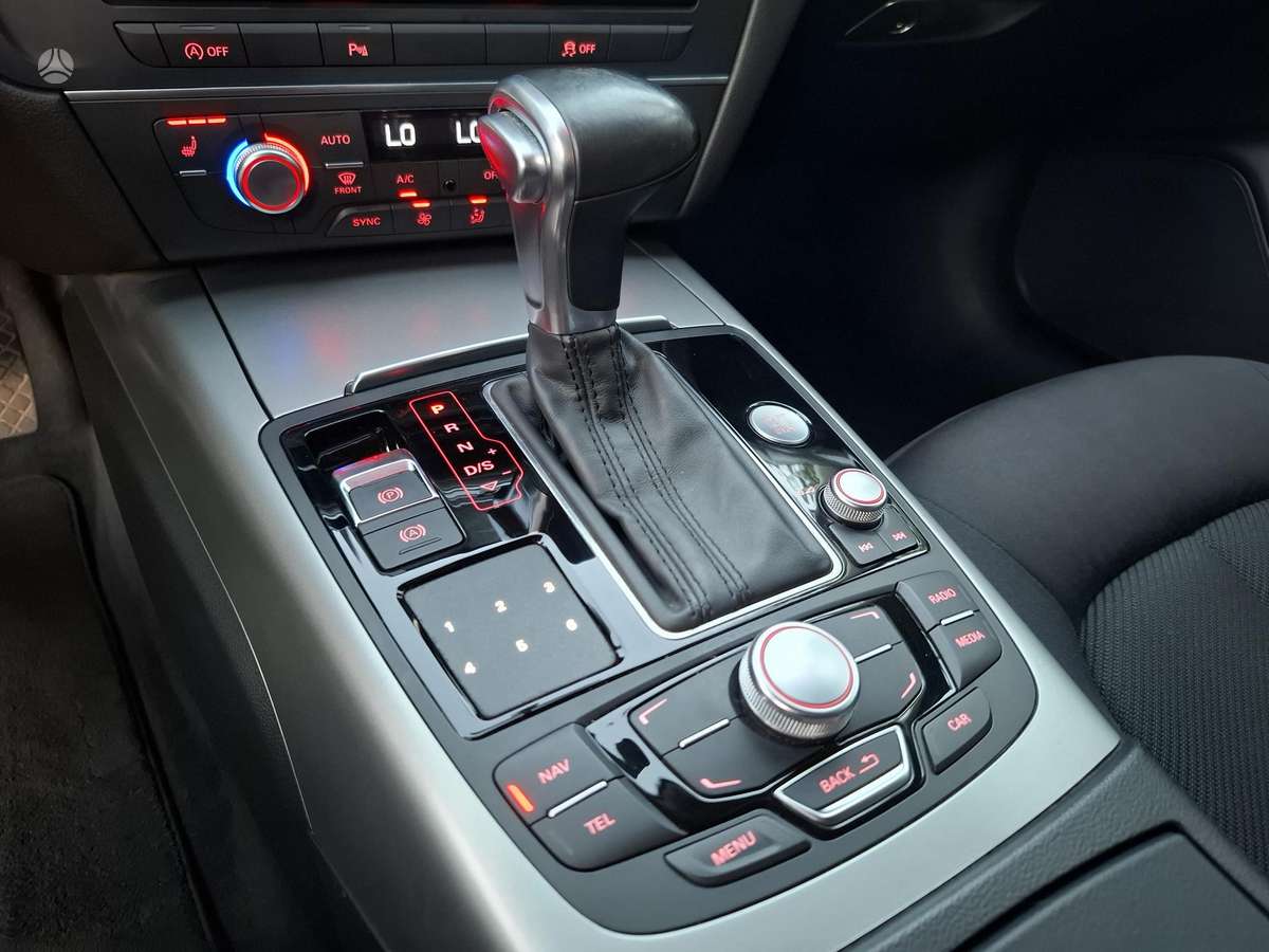 Audi A6, 2.0 l., Седан