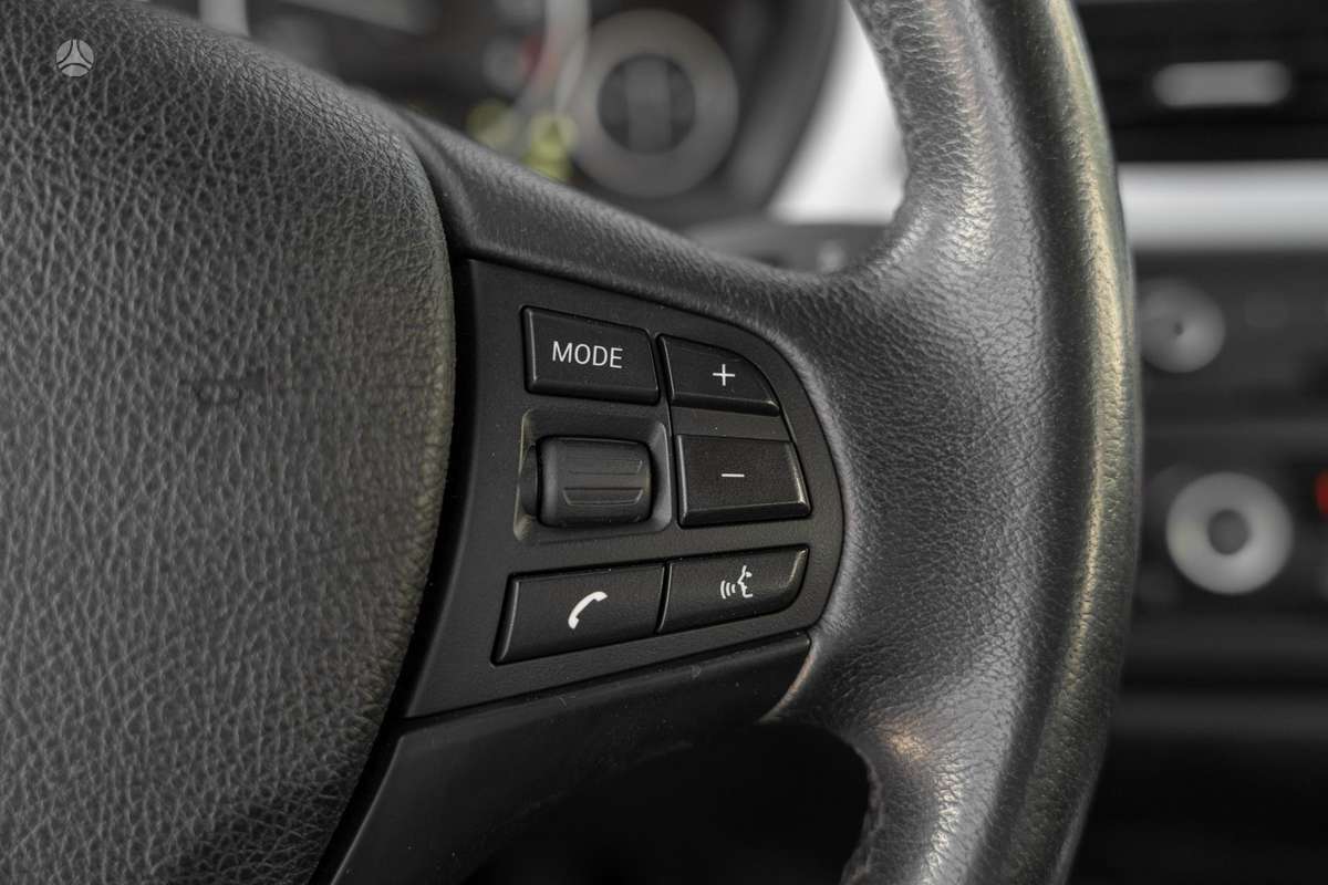 BMW 318, 2.0 l., universalas