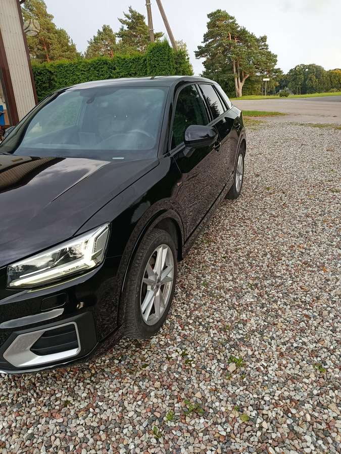Audi Q2, 1.6 l., Хэтчбек