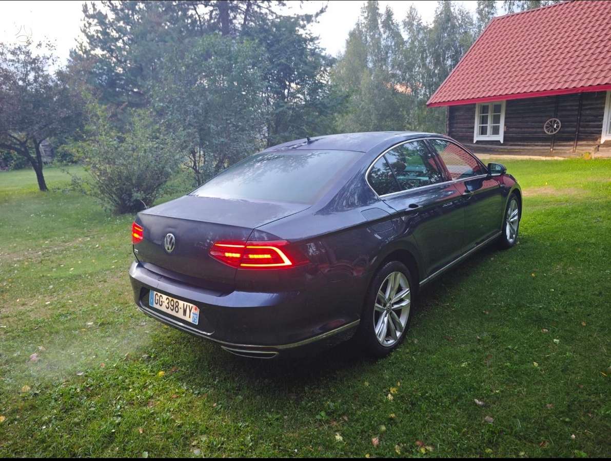 Volkswagen Passat - 3