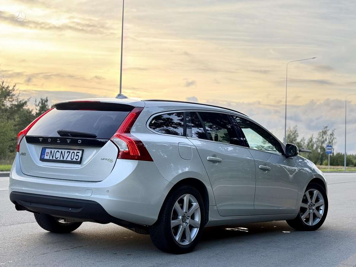 Volvo V60, 1.6 l., Универсал