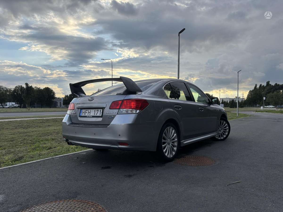 Subaru Legacy, 2.0 l., Седан