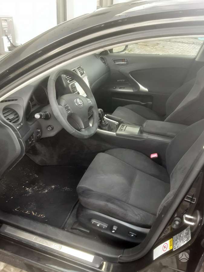 Lexus IS 220, 0.2 l., Седан