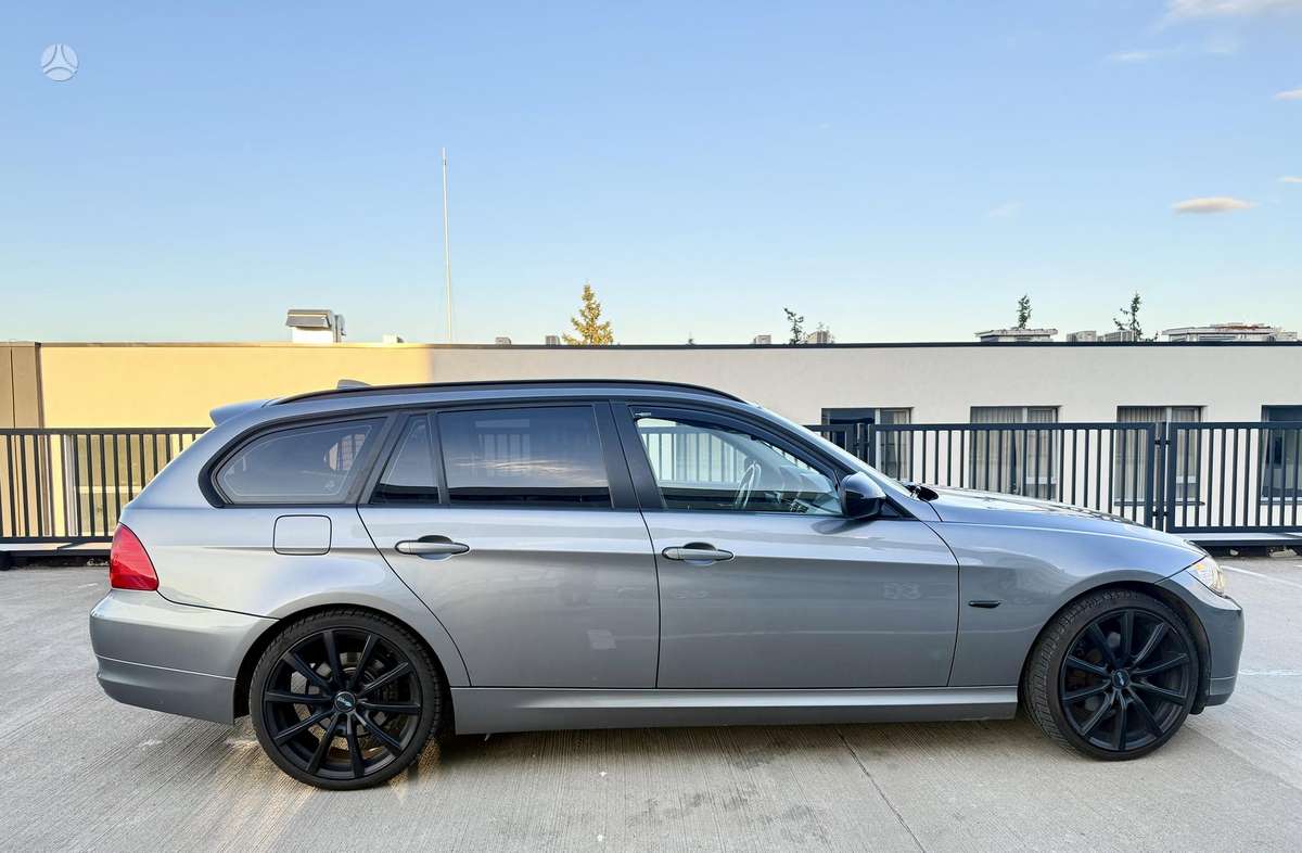 BMW 320, 2.0 l., wagon