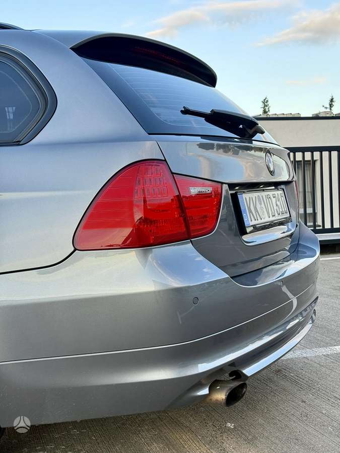 BMW 320, 2.0 l., wagon