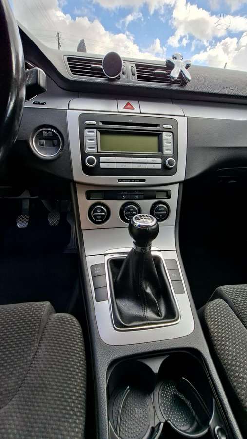 Volkswagen Passat - 6