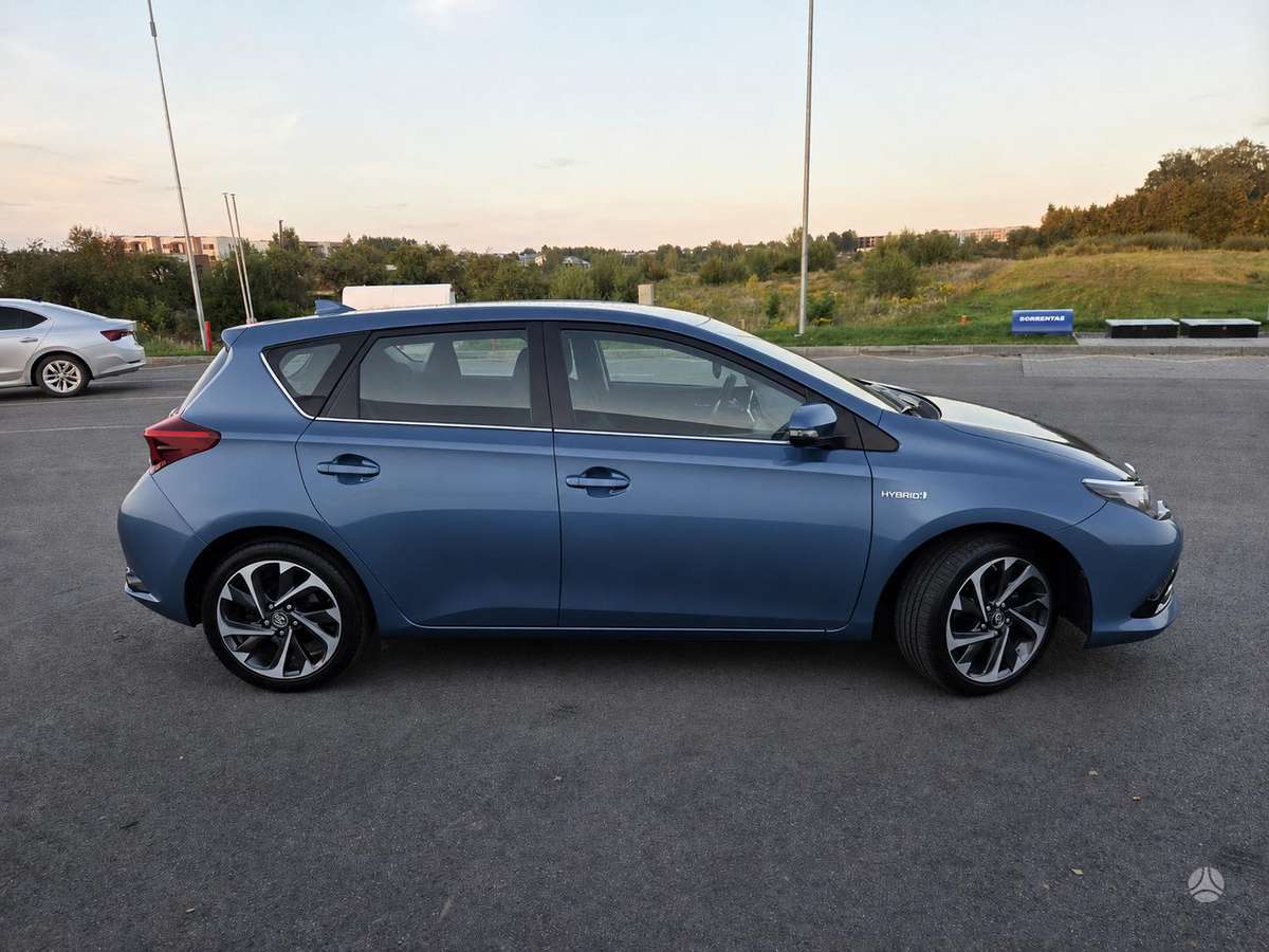 Toyota Auris - 7