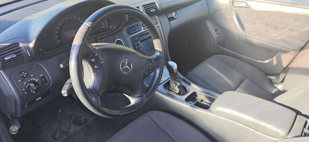 Mercedes-Benz C200, Универсал