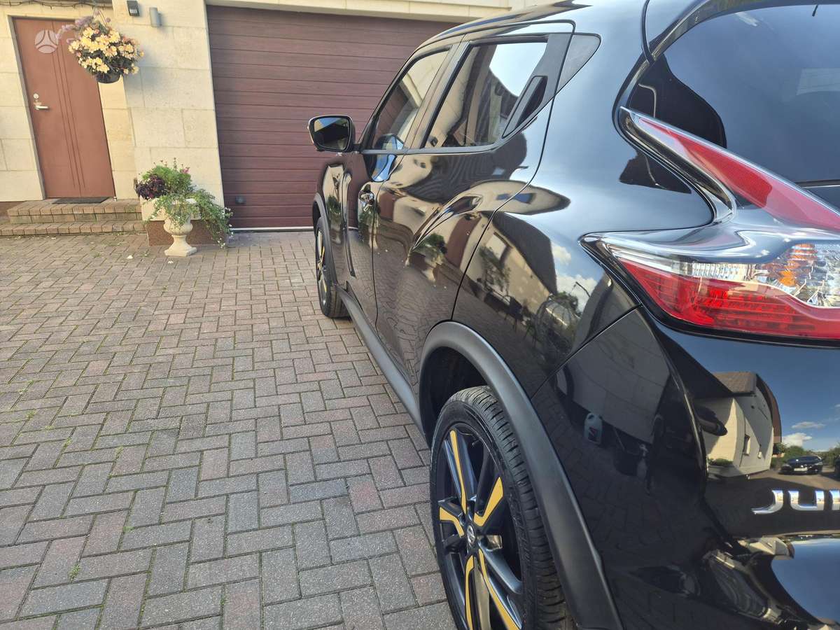 Nissan Juke, 1.2 l., off-road / crossover