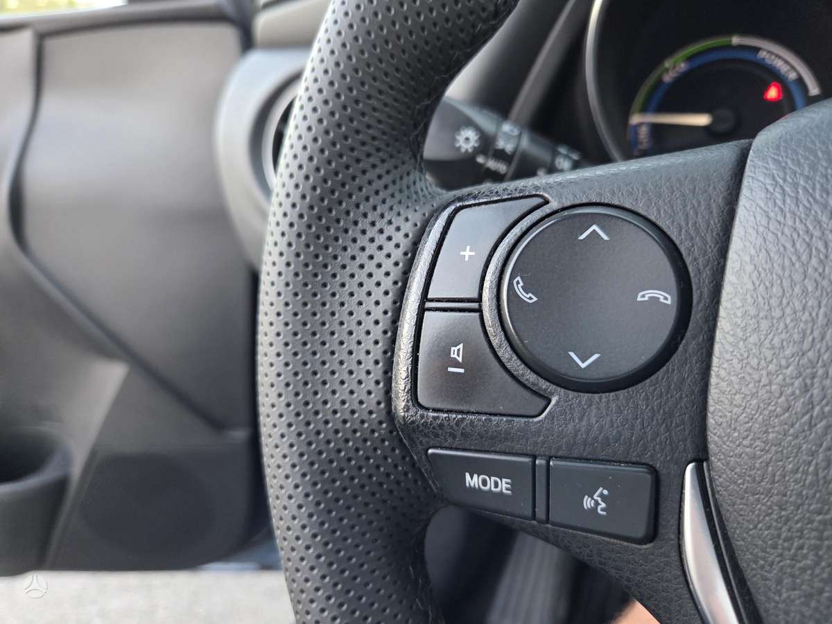 Toyota Auris - 12