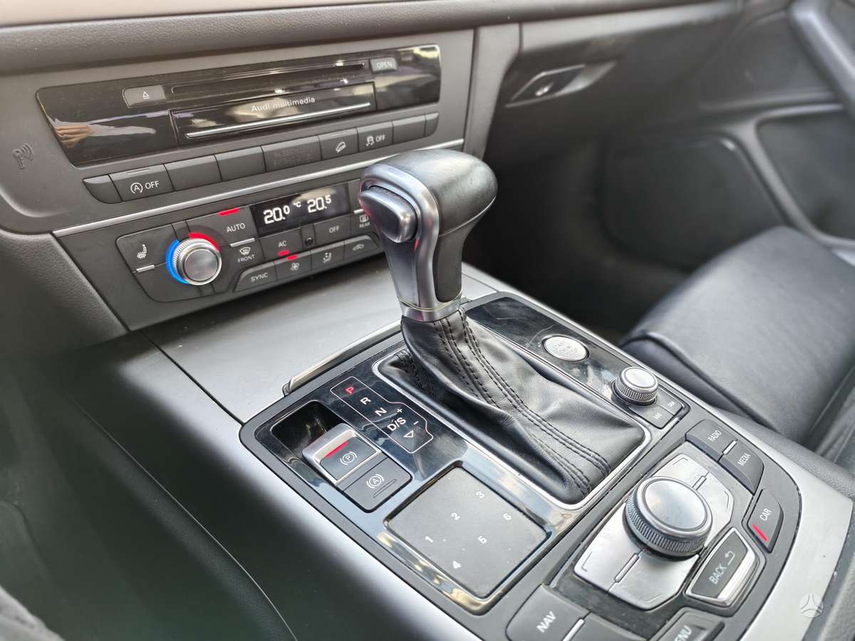 Audi A6 allroad, 3.0 l., Универсал