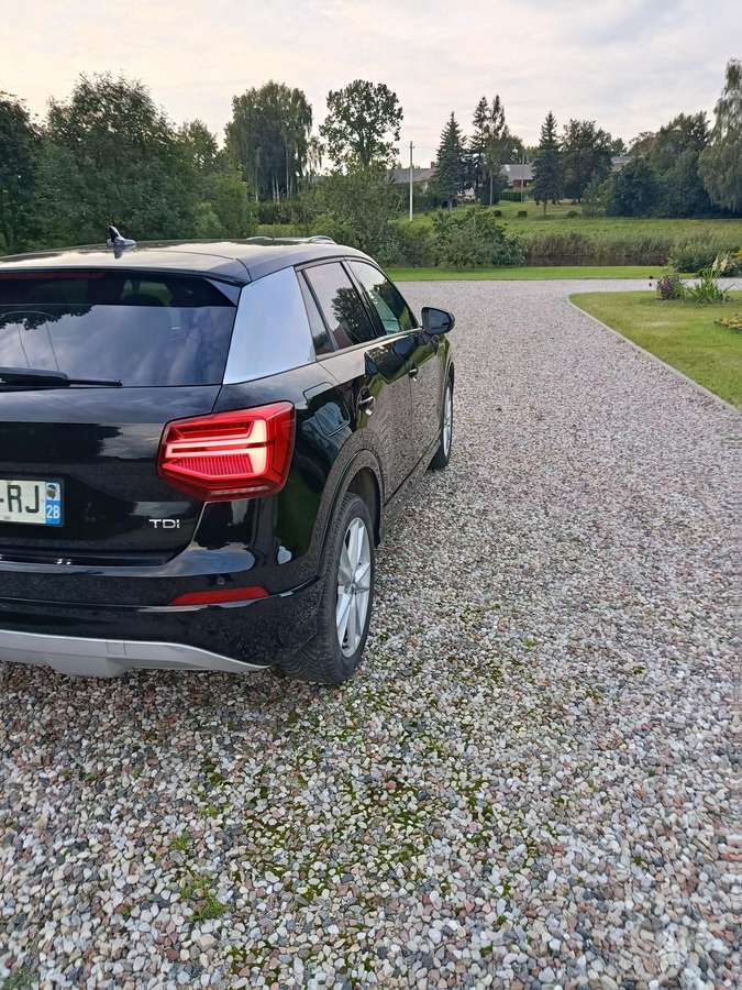 Audi Q2, 1.6 l., Хэтчбек