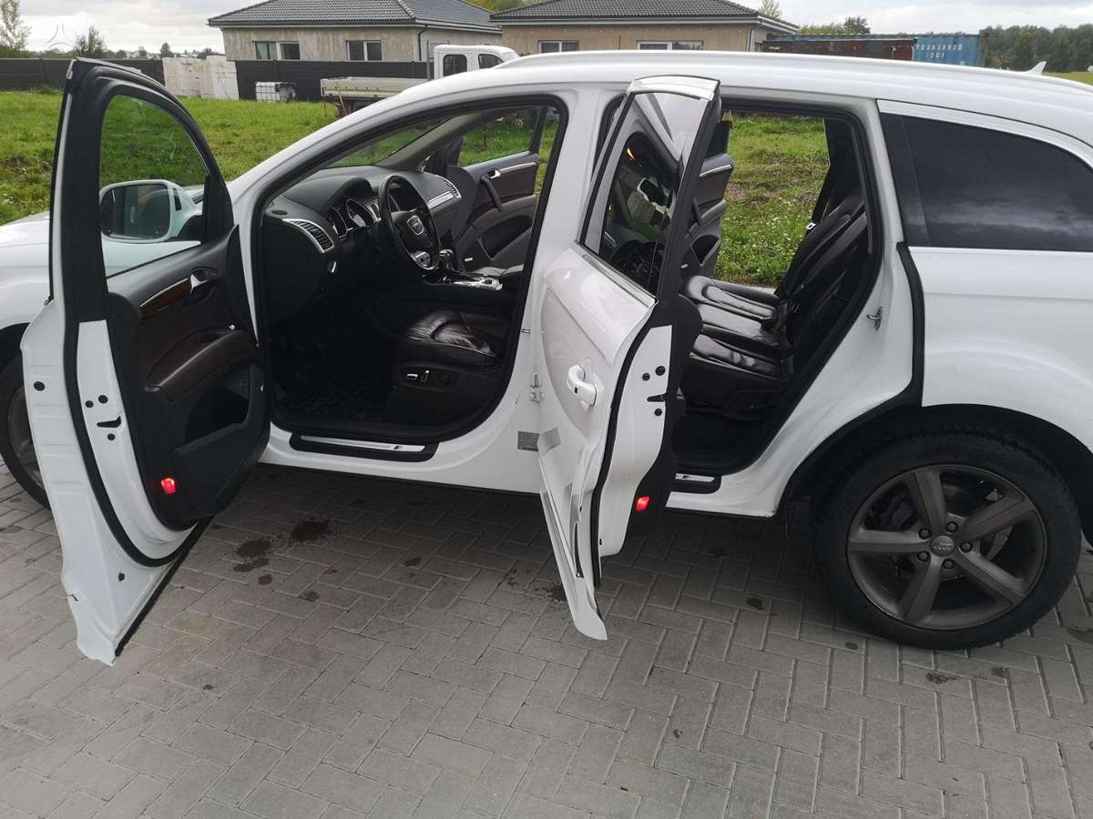 Audi Q7, 3.0 l., Внедорожник / Кроссовер