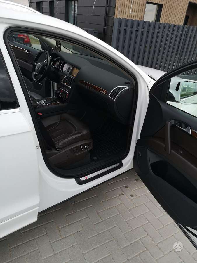Audi Q7, 3.0 l., Внедорожник / Кроссовер