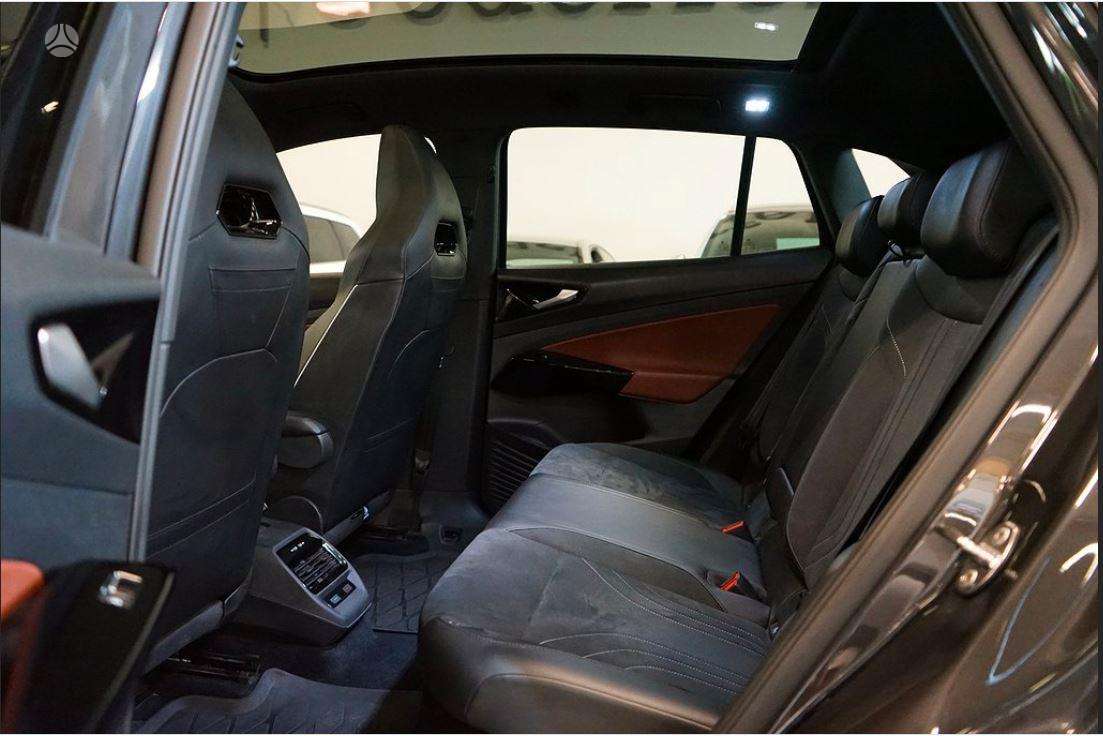 Volkswagen ID.4 - 12