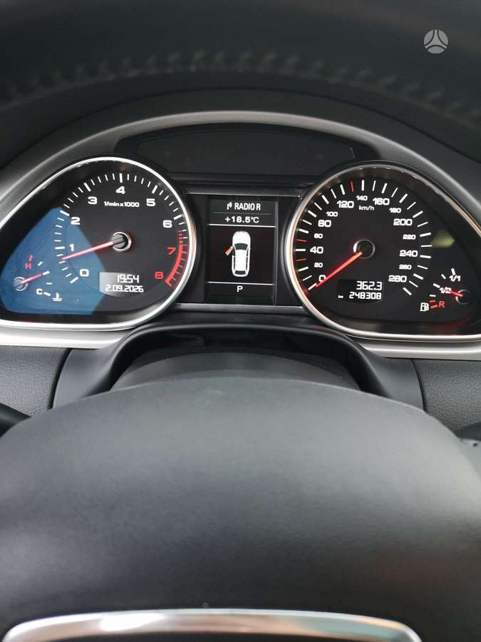 Audi Q7, 3.0 l., Внедорожник / Кроссовер