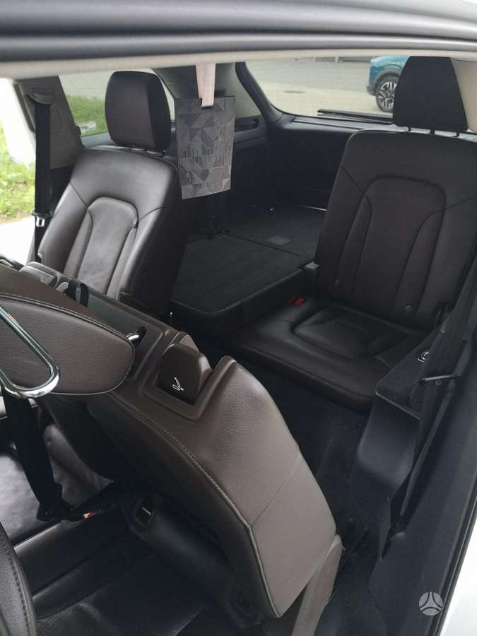 Audi Q7, 3.0 l., off-road / crossover