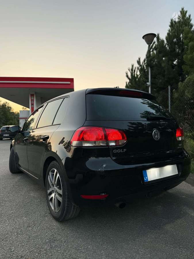 Volkswagen Golf - 3