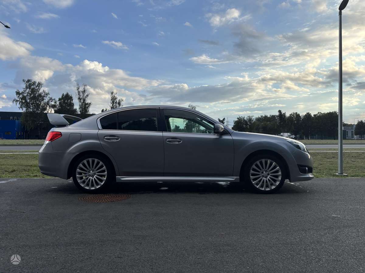 Subaru Legacy, 2.0 l., Седан