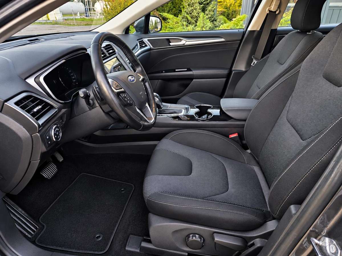 Ford Mondeo, 1.5 l., hatchback