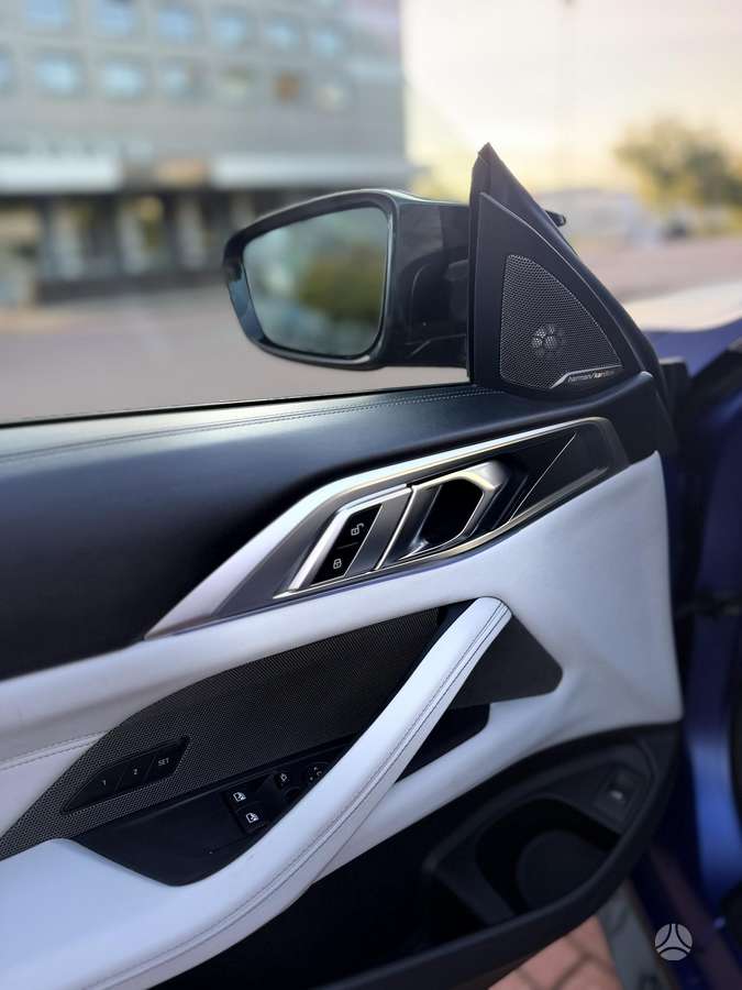 BMW M4, 3.0 l., coupe