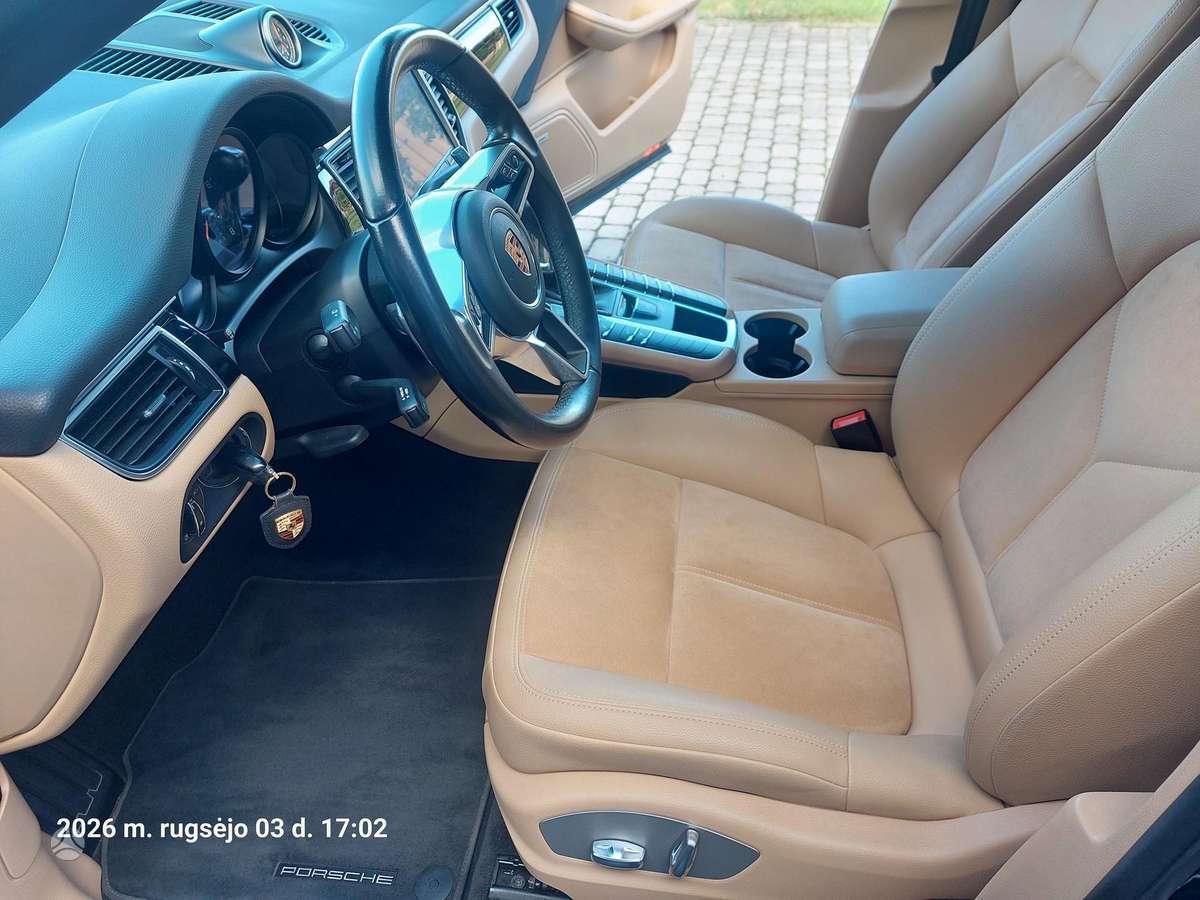 Porsche Macan - 8