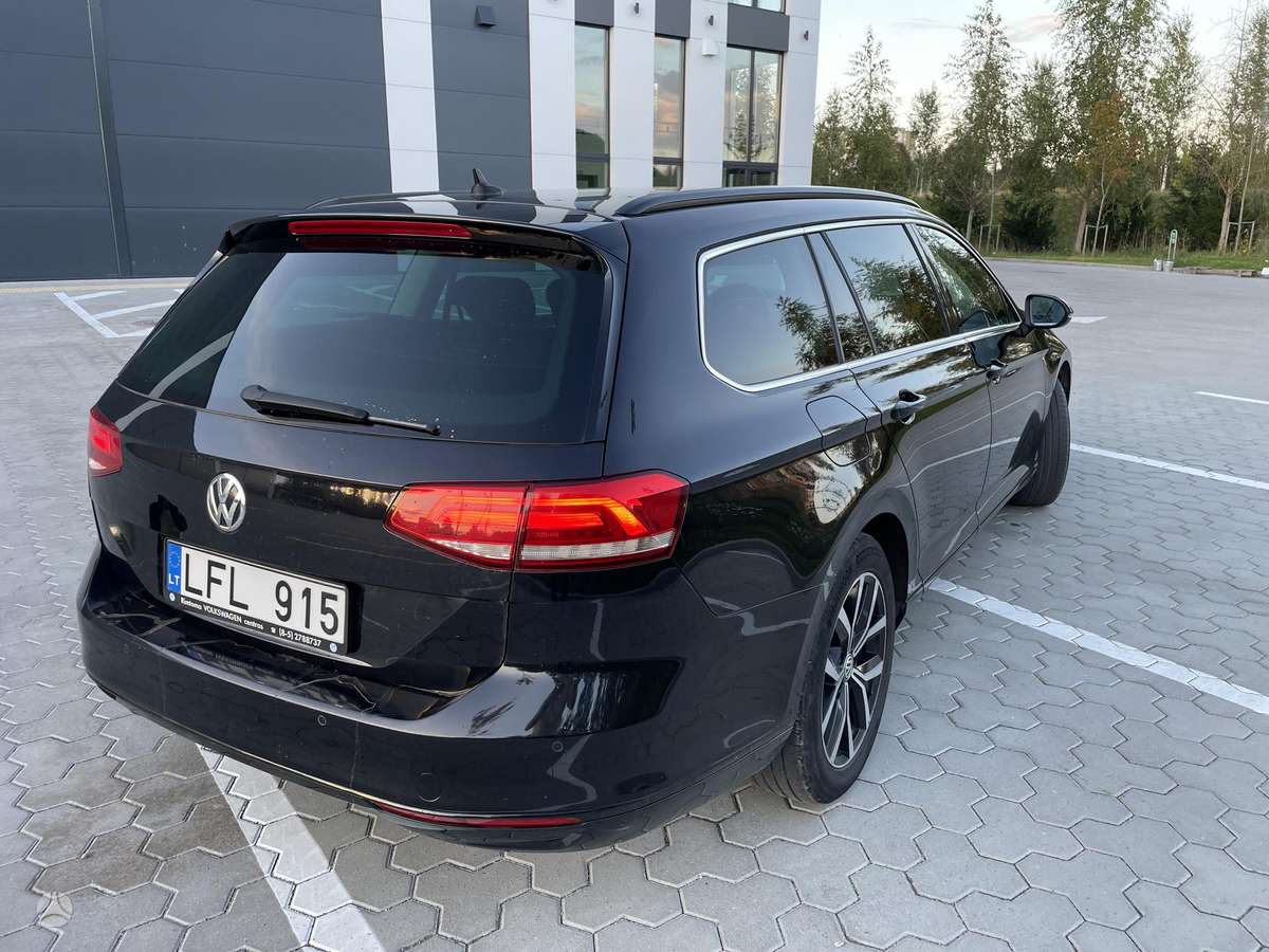 Volkswagen Passat - 9