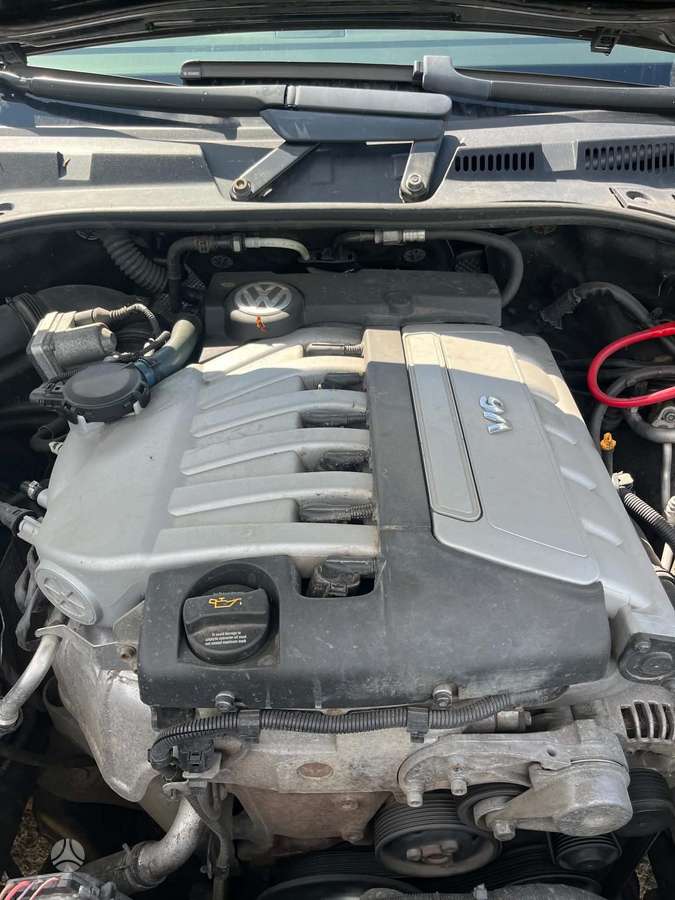 Volkswagen Touareg - 11