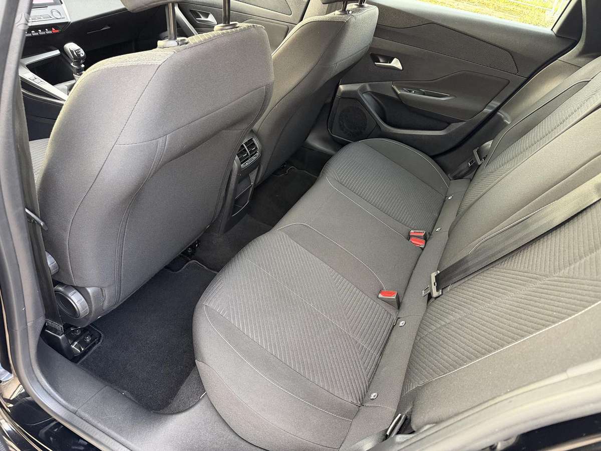 Peugeot 308, 1.2 l., Универсал