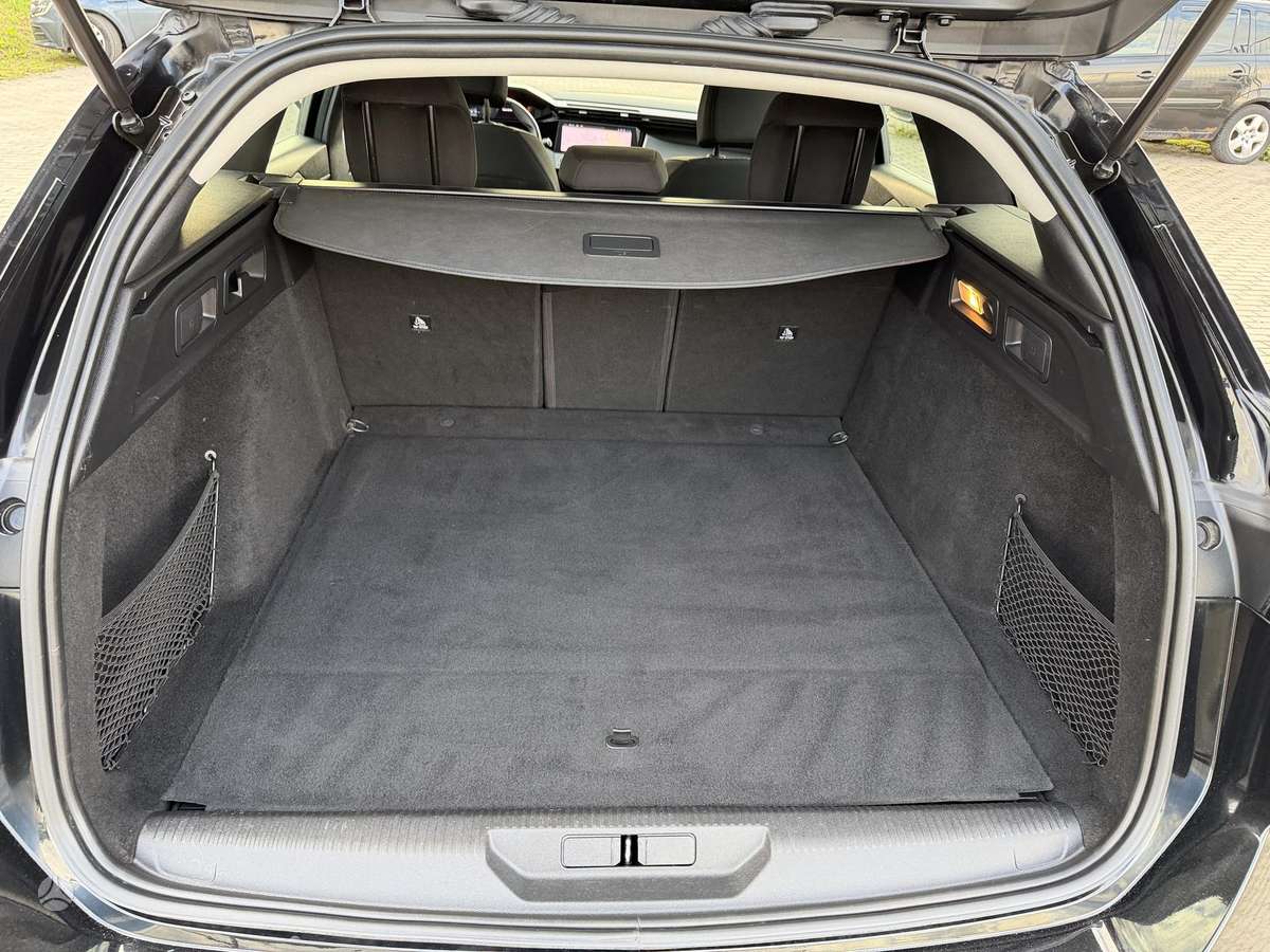 Peugeot 308, 1.2 l., Универсал