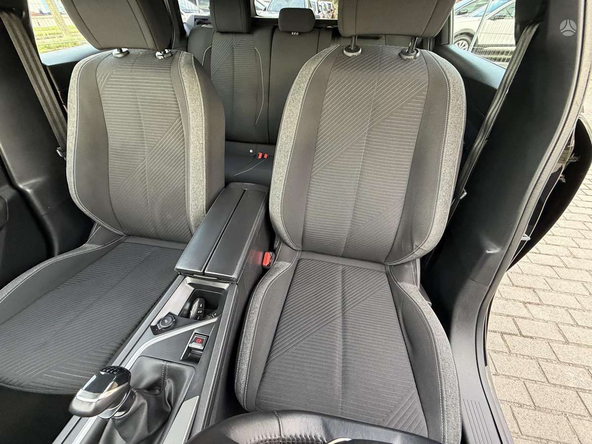 Peugeot 308, 1.2 l., Универсал