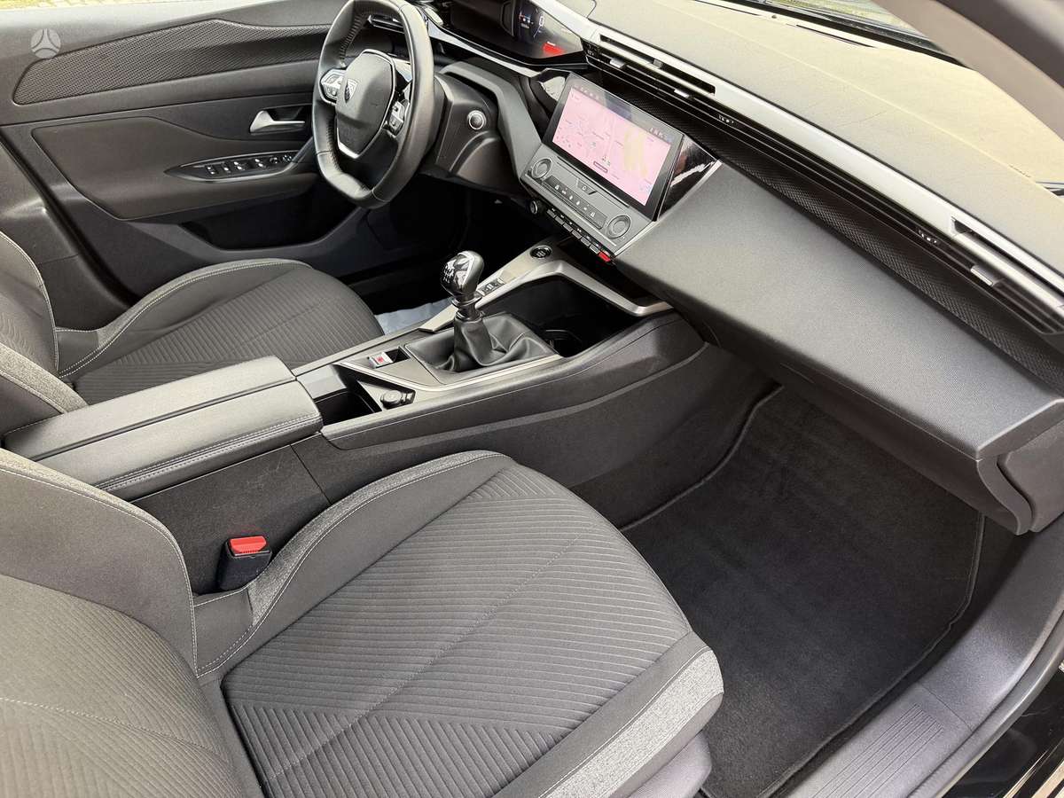 Peugeot 308, 1.2 l., Универсал
