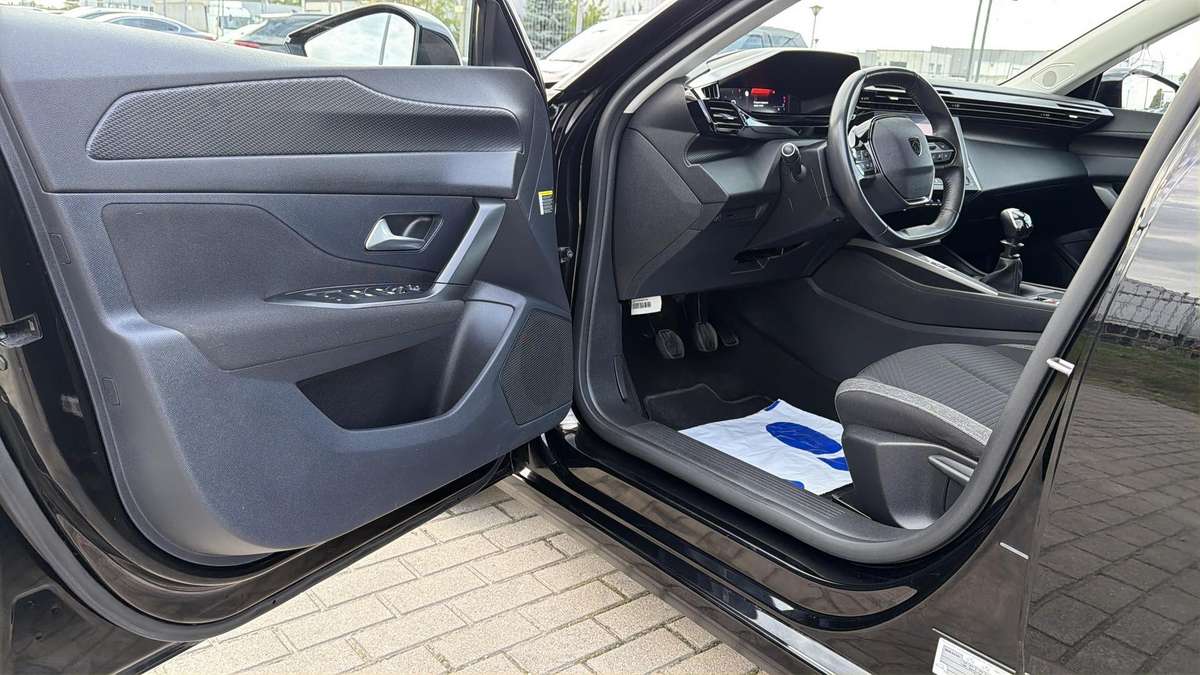 Peugeot 308, 1.2 l., Универсал