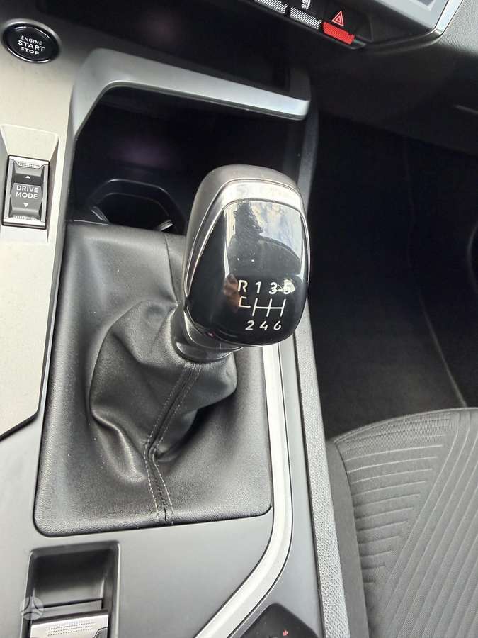 Peugeot 308, 1.2 l., Универсал