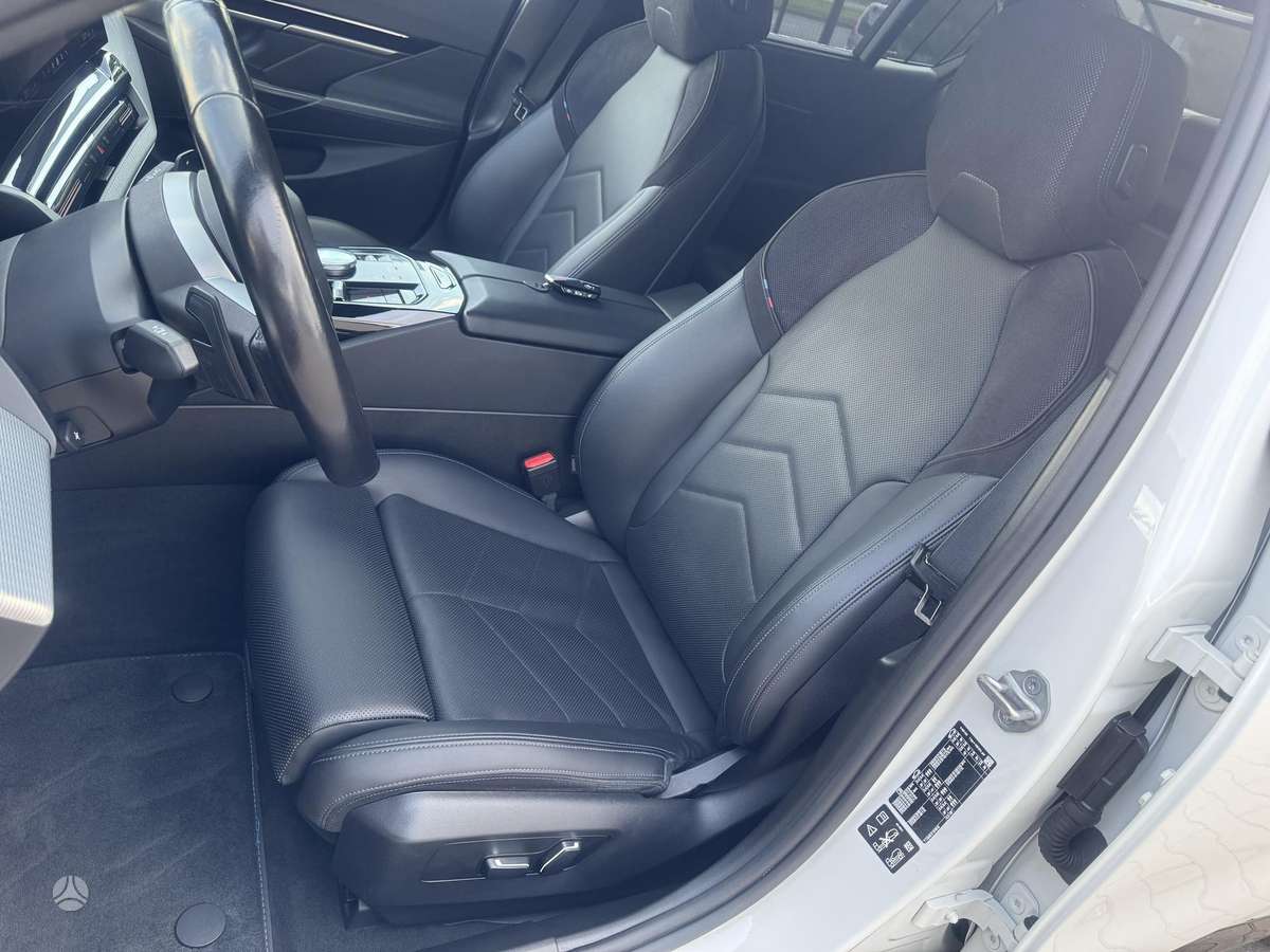 BMW 520, 2.0 l., Седан