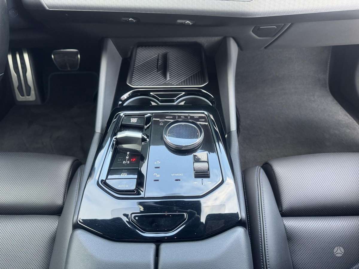BMW 520, 2.0 l., Седан