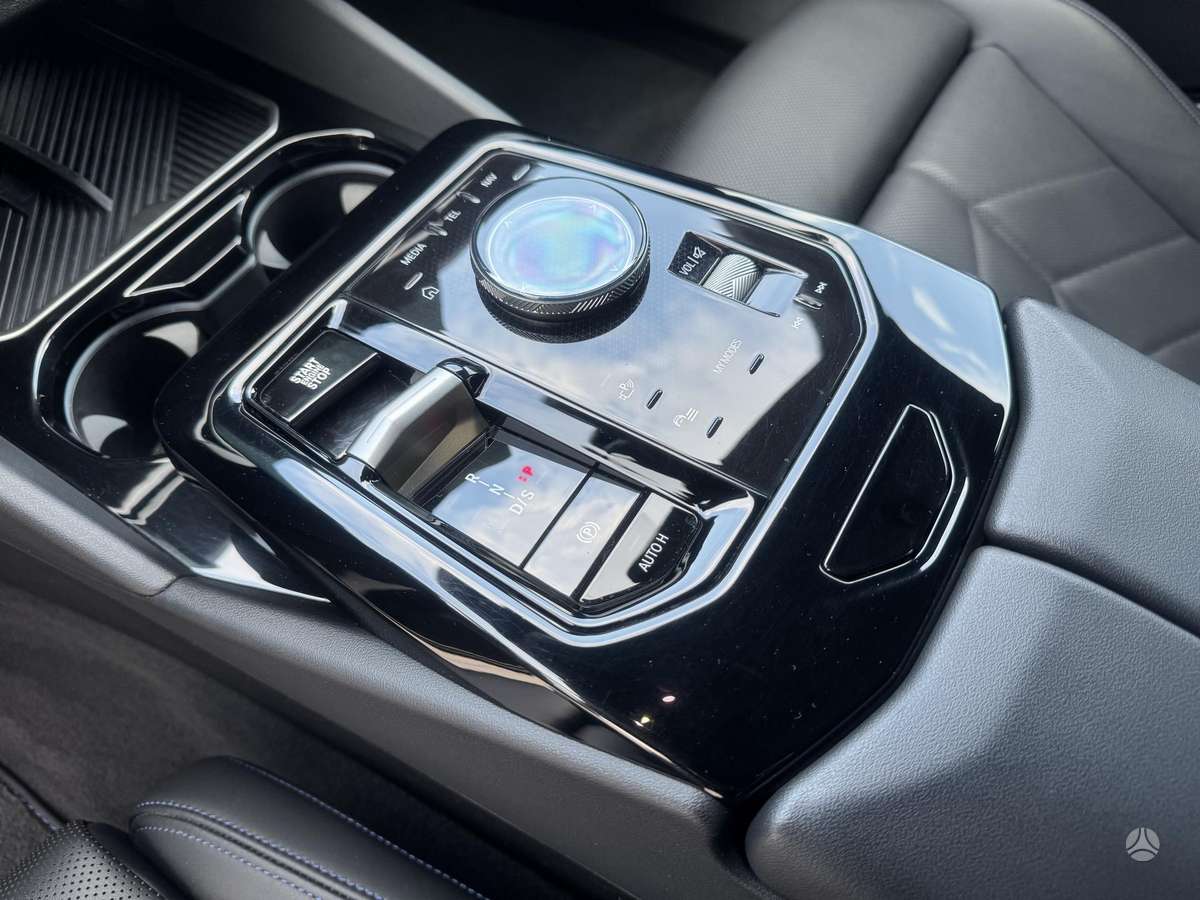 BMW 520, 2.0 l., Седан