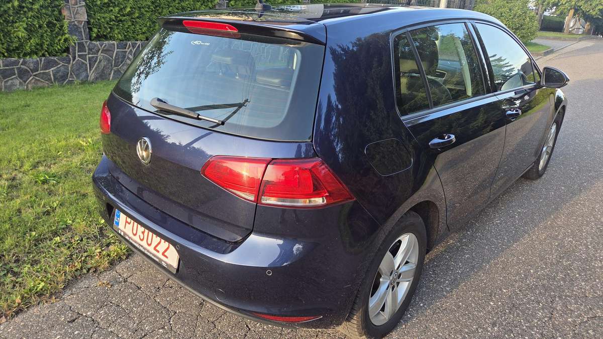 Volkswagen Golf - 4