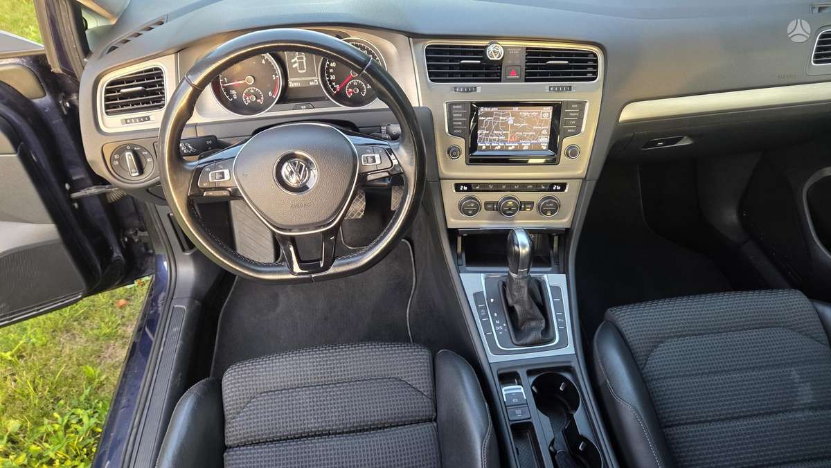 Volkswagen Golf - 7