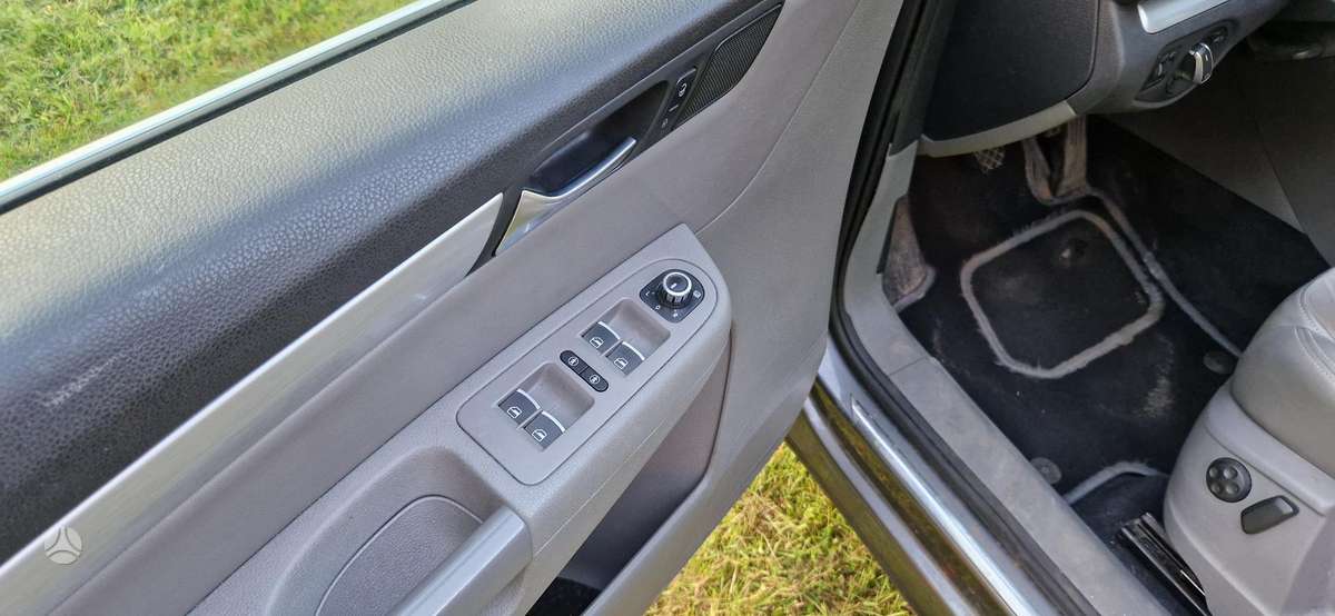 Volkswagen Sharan - 7