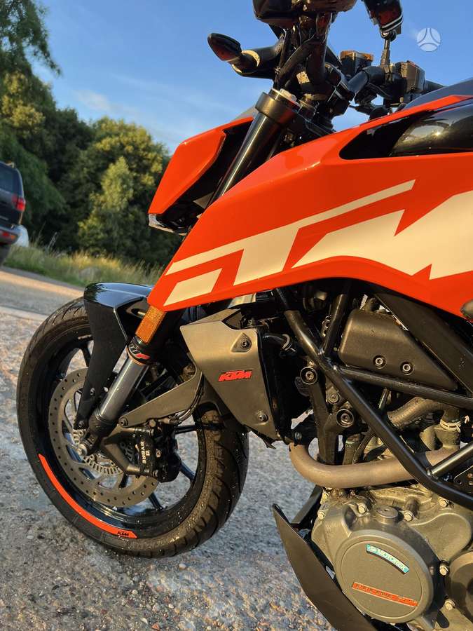 KTM Duke, street / klasikiniai