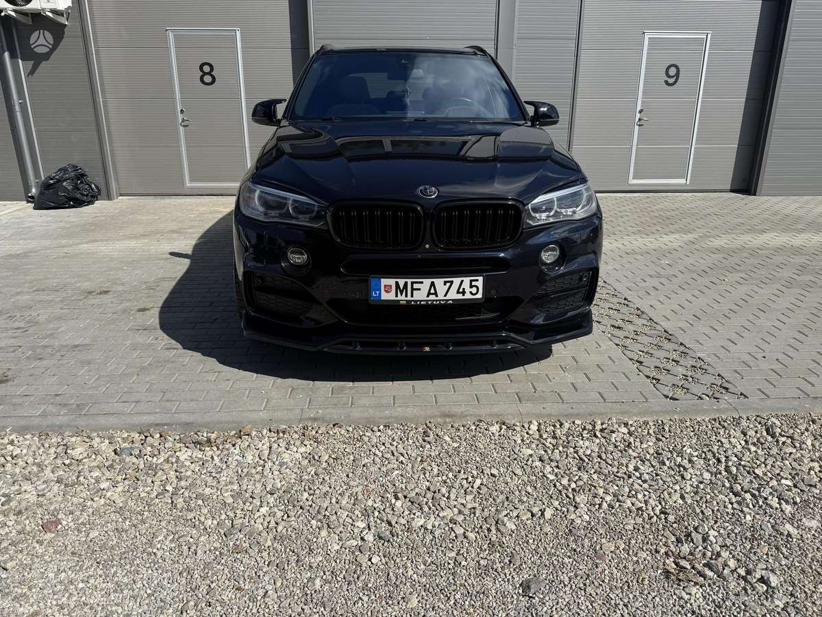BMW X5, 0.3 l., Внедорожник / Кроссовер