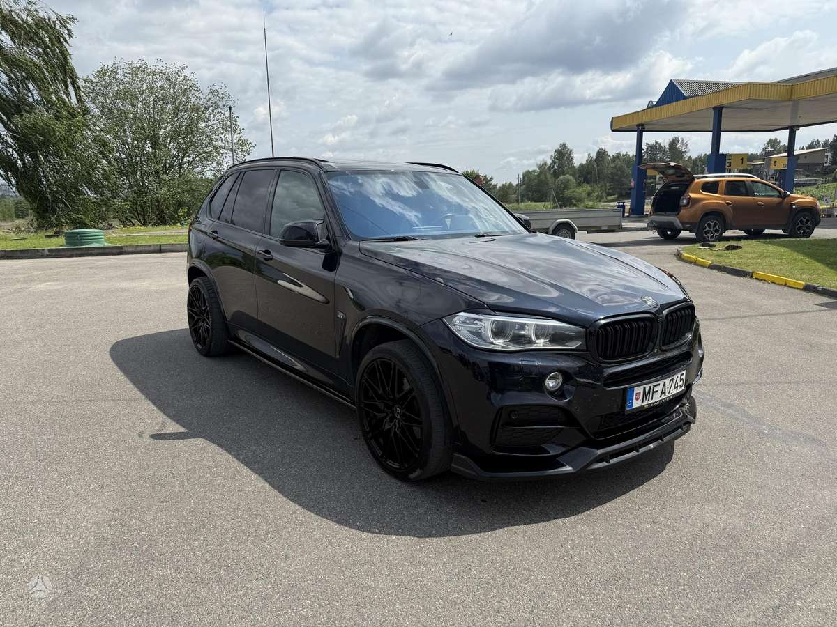 BMW X5, 0.3 l., Внедорожник / Кроссовер