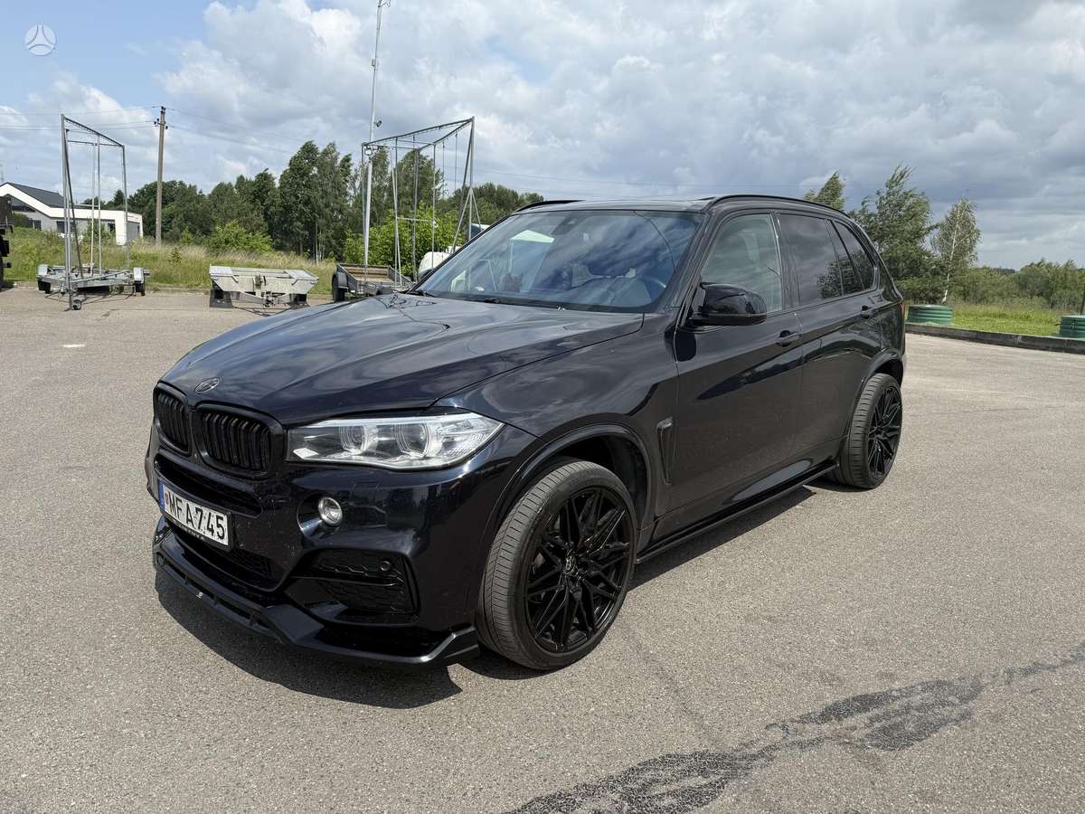 BMW X5, 0.3 l., Внедорожник / Кроссовер